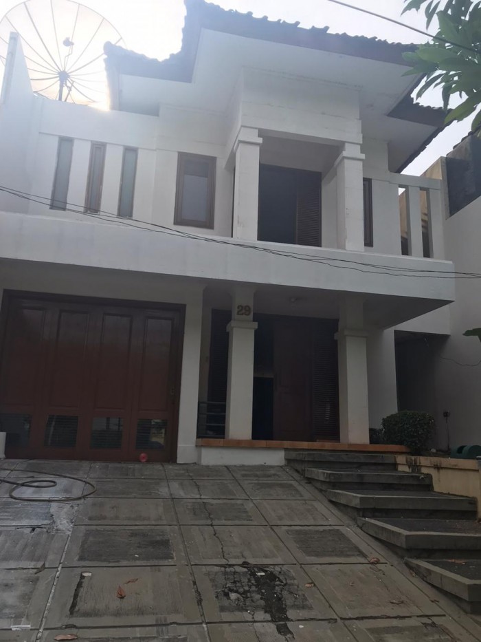 Rumah Disewakan di Cluster Taman Beverly